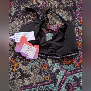 YITTY Black Sports Bra